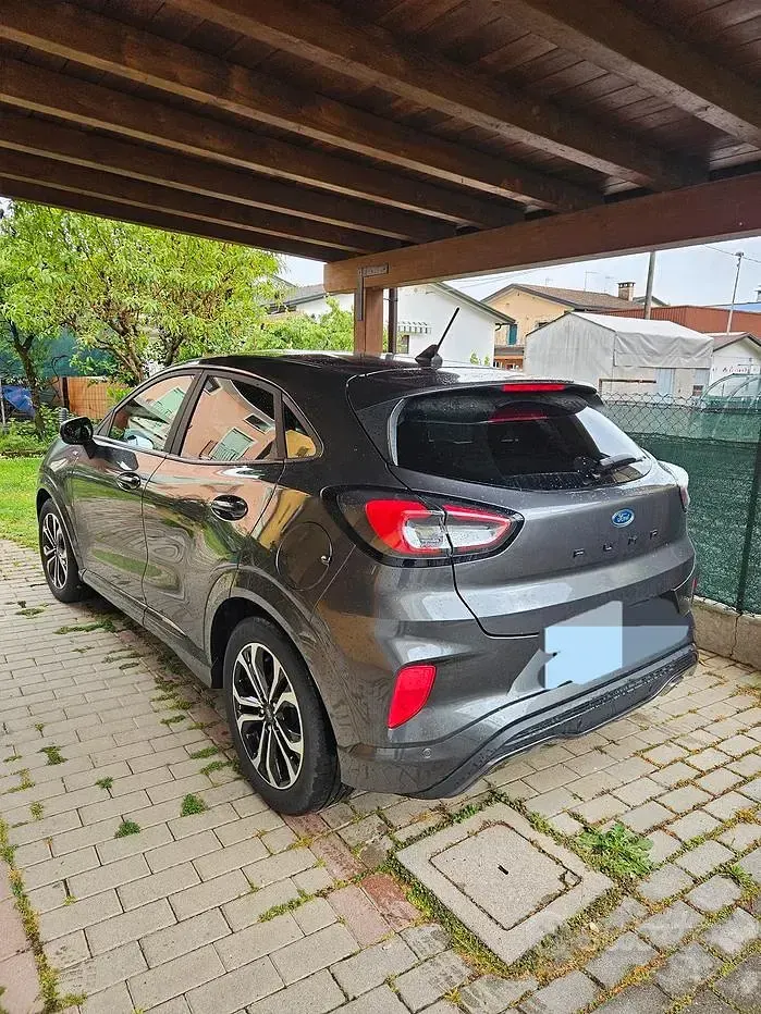 Usata Ford Puma 125 CV (91 kW) 2023 Grigio SUV