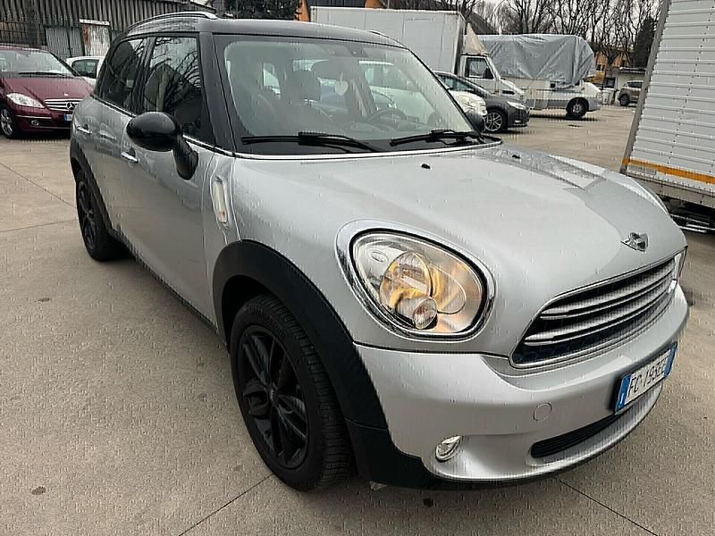 Usata Mini Cooper Countryman 111 CV (81 kW) 2015 Argento SUV
