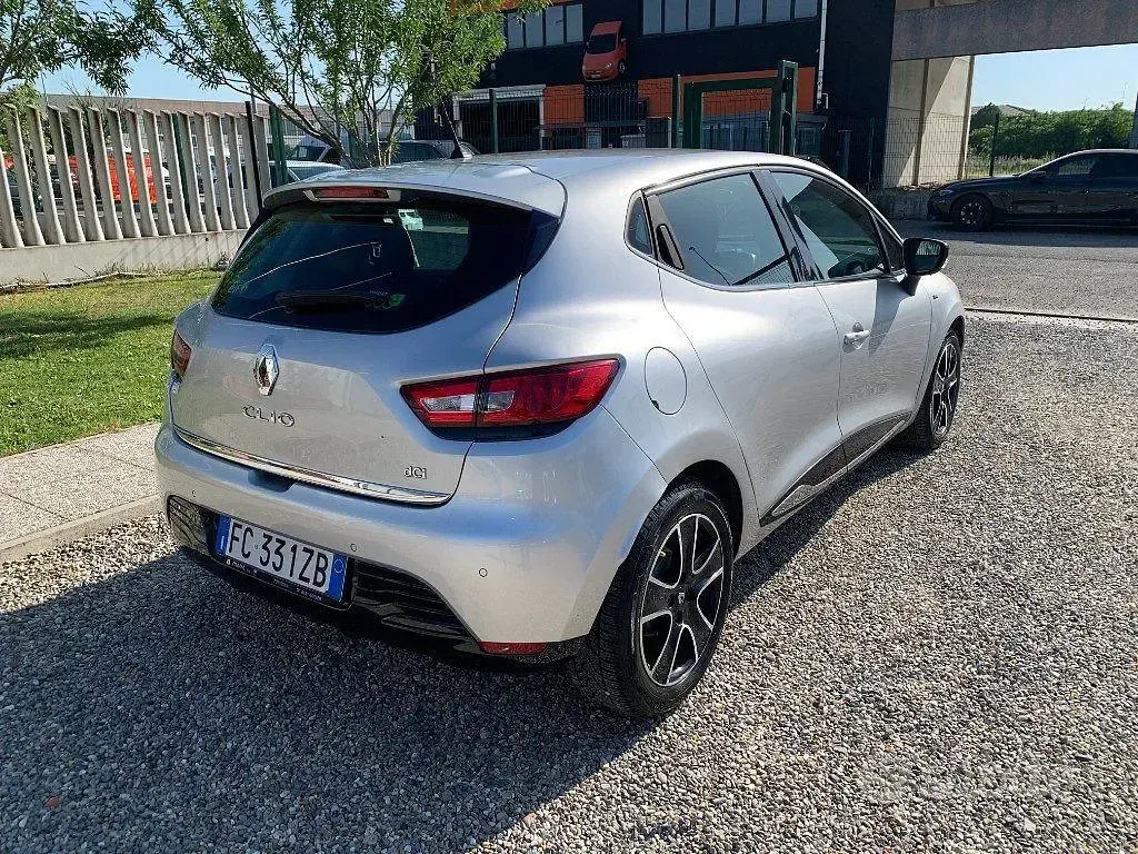 Usata Renault Clio IV 75 CV (55 kW) 2016 Grigio Berlina