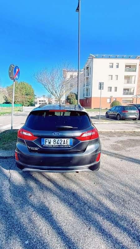 Usata Ford Fiesta Active 86 CV (63 kW) 2019 Berlina