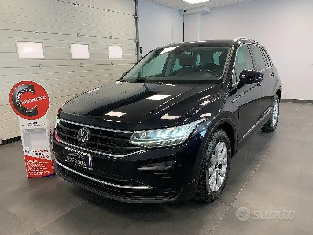 Usata VW Tiguan Elegance 150 CV (110 kW) 2022 Nero SUV