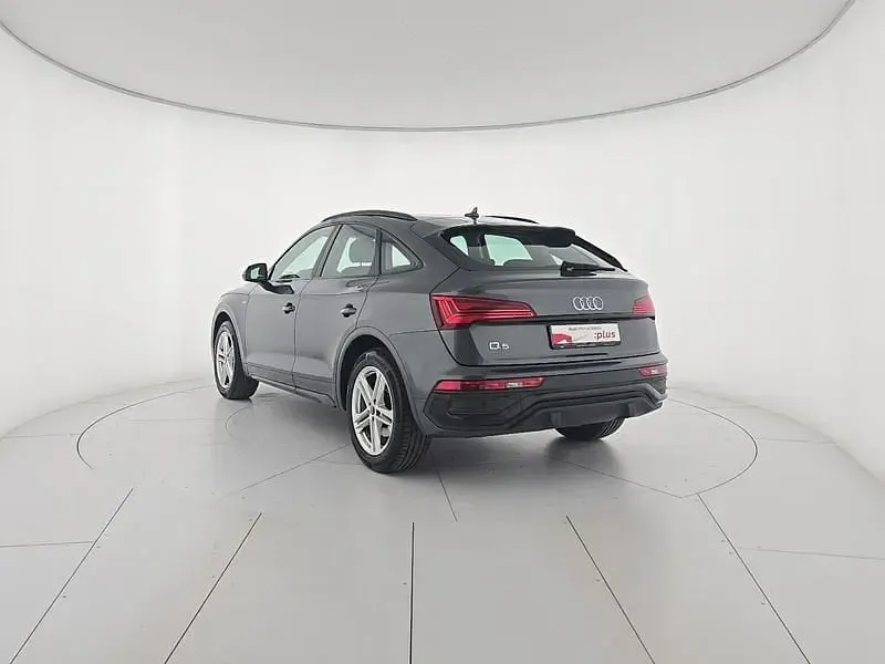 Usata Audi Q5 Sportback S-Line 163 CV (119 kW) 2022 Grigio SUV