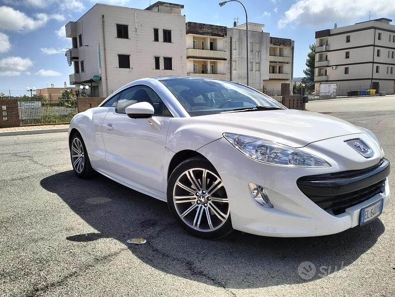 Usata Peugeot RCZ 163 CV (119 kW) 2013 Bianco Coupé