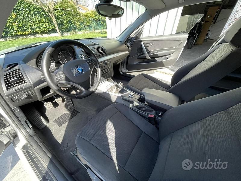 Occasion BMW 118 Efficient Dynamics 143 ch (105 kW) 2007 Gris Citadine