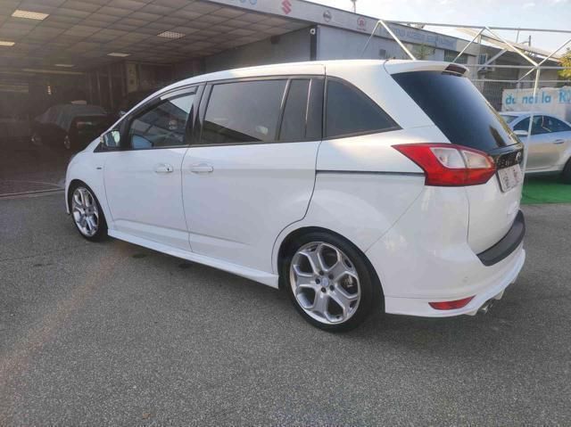 Usata Ford C-MAX ST-Line 101 CV (74 kW) 2015 Bianco Monovolume