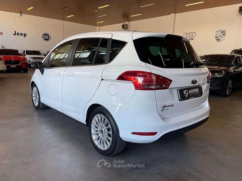 Usado Ford B-MAX Titanium 105 CV (77 kW) 2013 Blanco Monovolumen