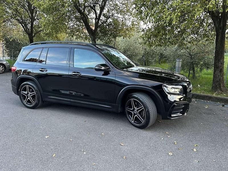 Usata 2024 Mercedes GLB200 AMG line SUV | 40.000 € (Buon prezzo) - Immagine 1/4