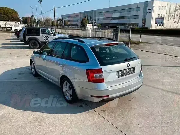Usata Skoda Octavia 116 CV (85 kW) 2019 Grigio Station wagon