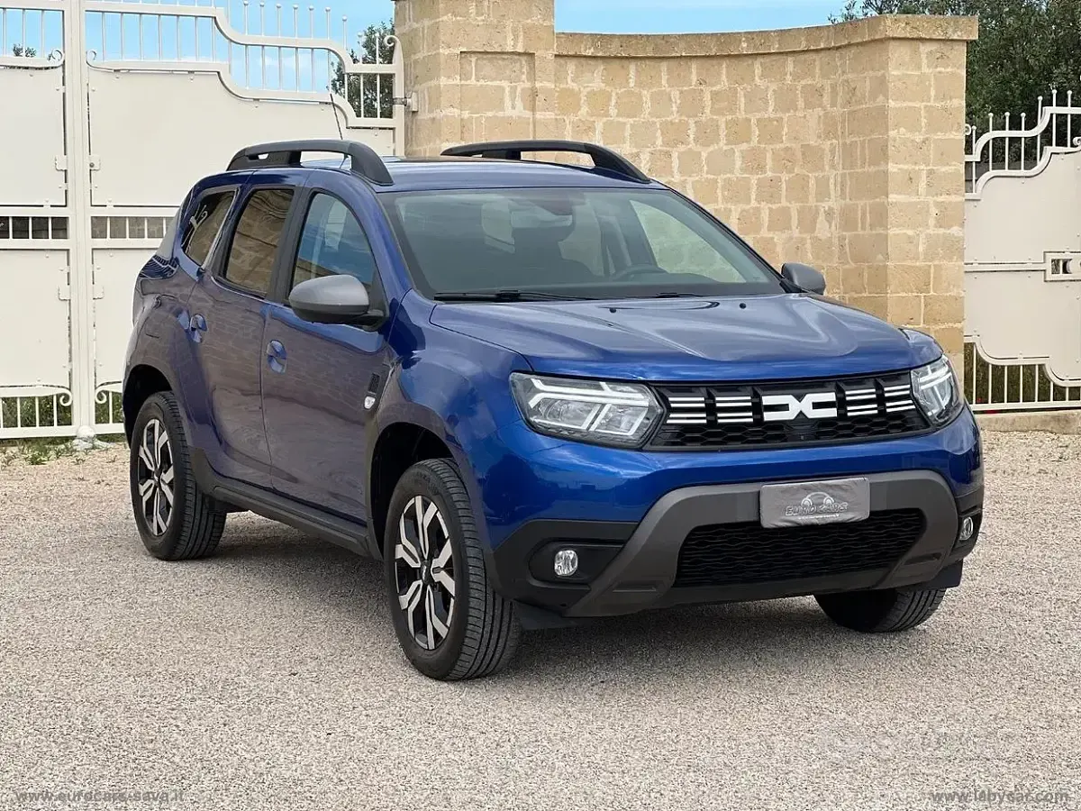 Usata Dacia Duster Journey 116 CV (85 kW) 2023 Blu SUV