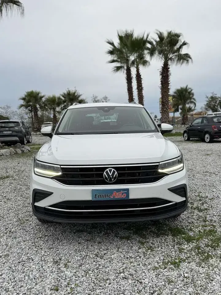 Usata VW Tiguan Life 150 CV (110 kW) 2023 Bianco SUV