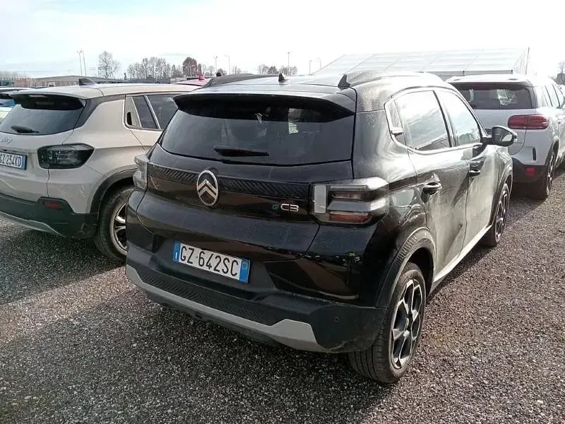Usata Citroën e-C3 52 kW (72 CV) 2025 Pearl black metallizzato