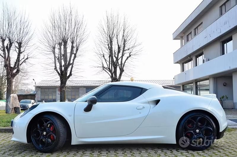 Usata Alfa Romeo 4C 241 CV (177 kW) 2015 Bianco Coupé