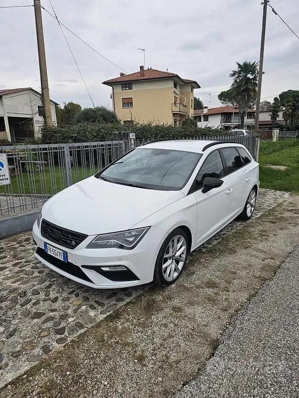 Usata Seat Leon ST FR 150 CV (110 kW) 2017 Bianco Station wagon