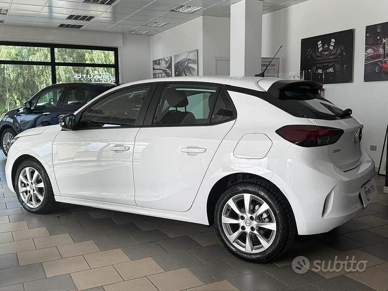 Usata Opel Corsa Edition 101 CV (74 kW) 2021 Bianco Berlina