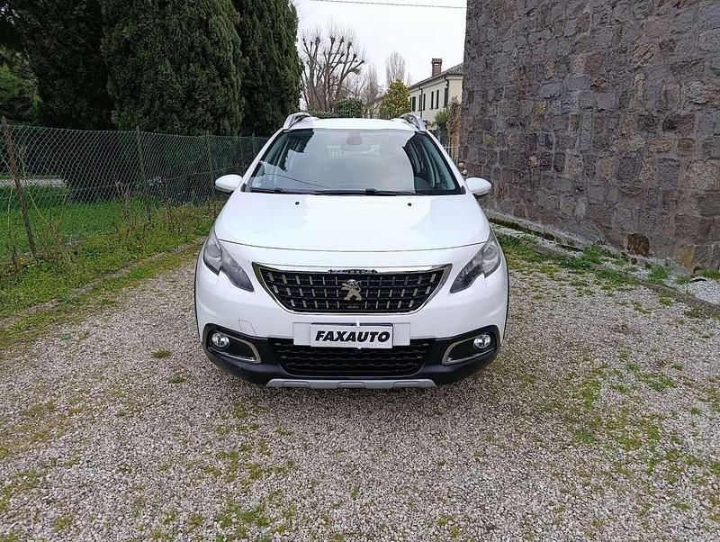 Usata Peugeot 2008 Allure 99 CV (72 kW) 2017 Bianco SUV