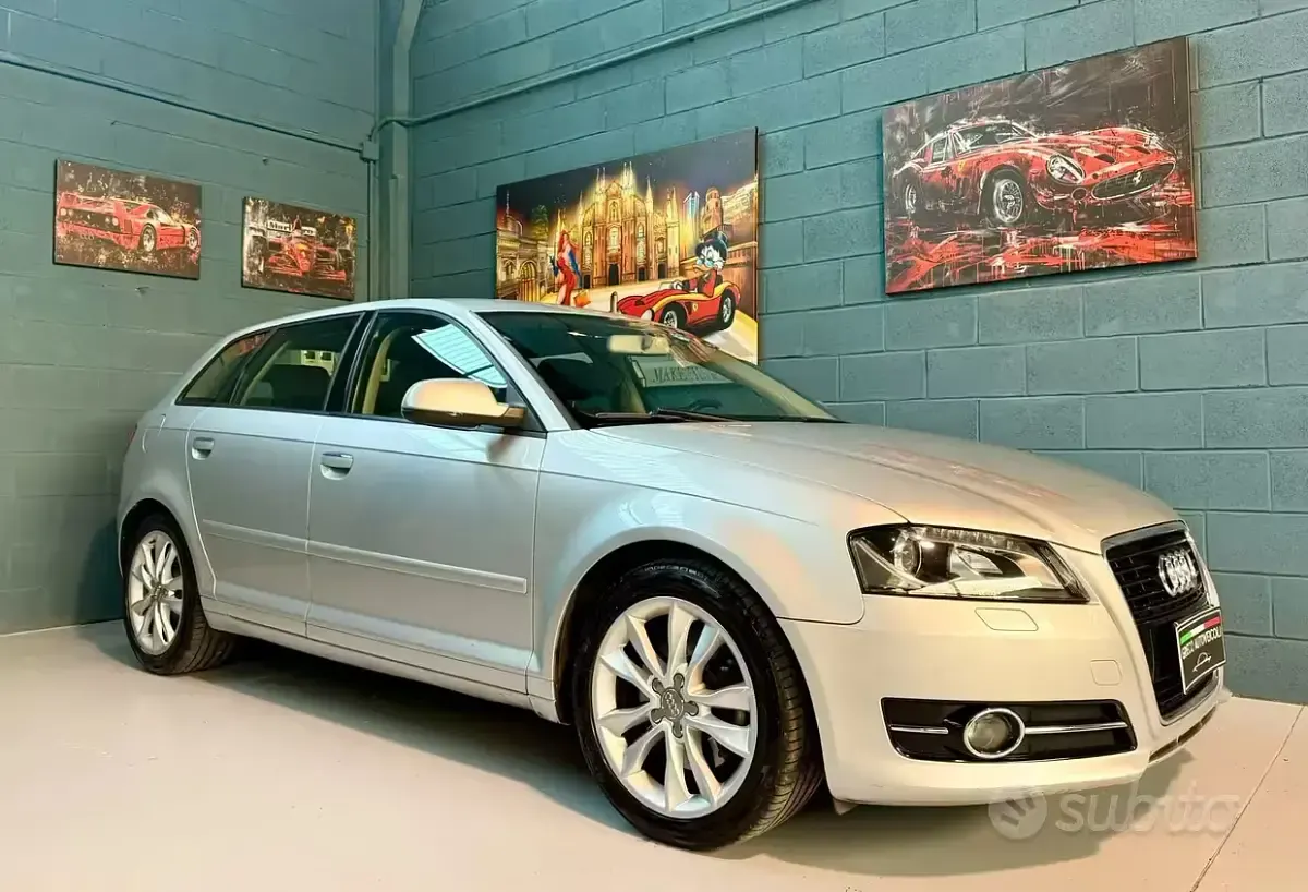 Usata Audi A3 Ambiente 200 CV (147 kW) 2011 Grigio Utilitaria