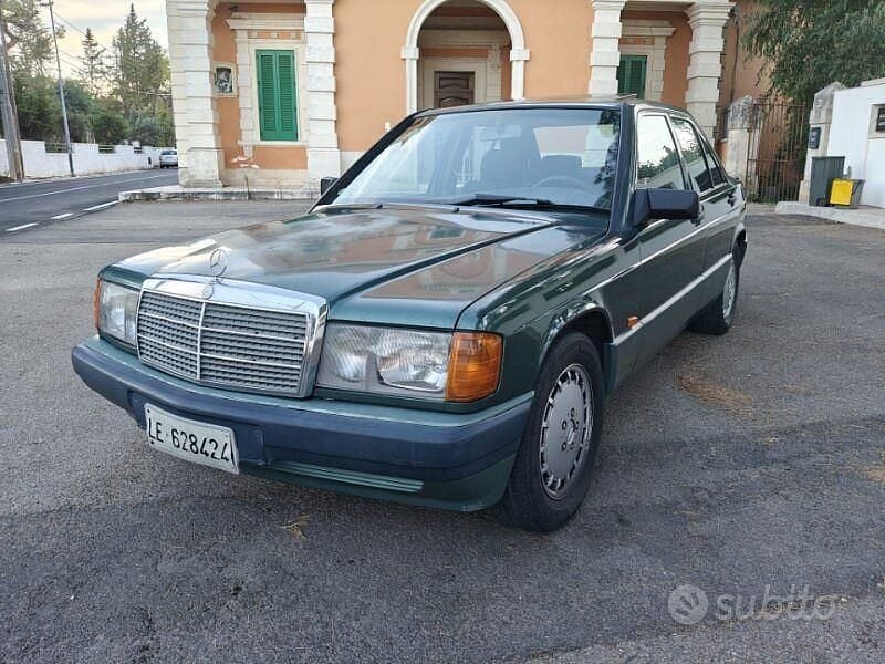 Verde Usata 1991 Mercedes 190 Tre volumi | 2100 € - Immagine 1/4