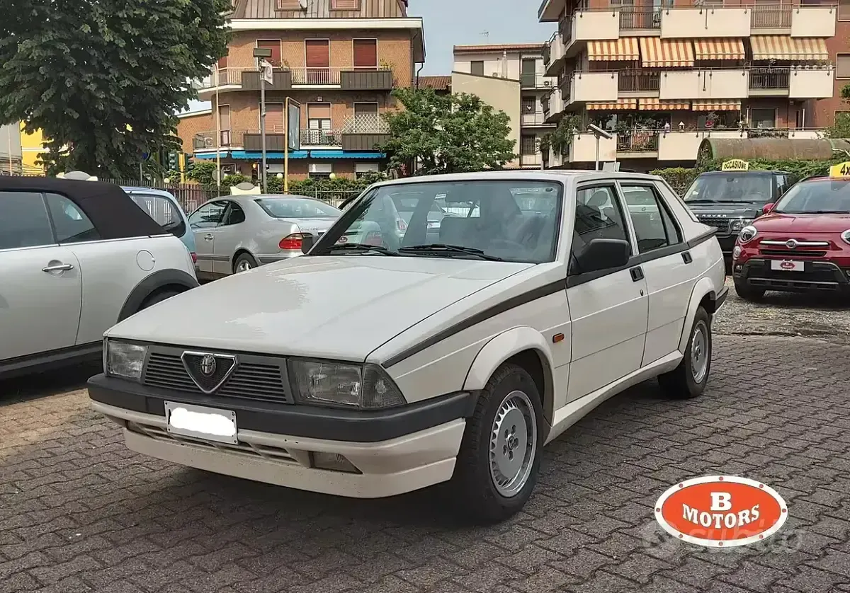 Usata Alfa Romeo 75 148 CV (108 kW) 1987 Berlina