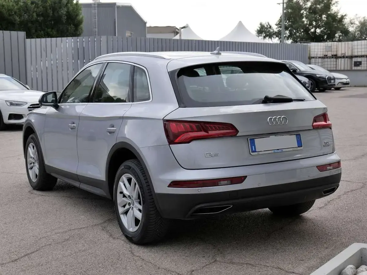 Usata Audi Q5 Business 190 CV (139 kW) 2018 Argento SUV