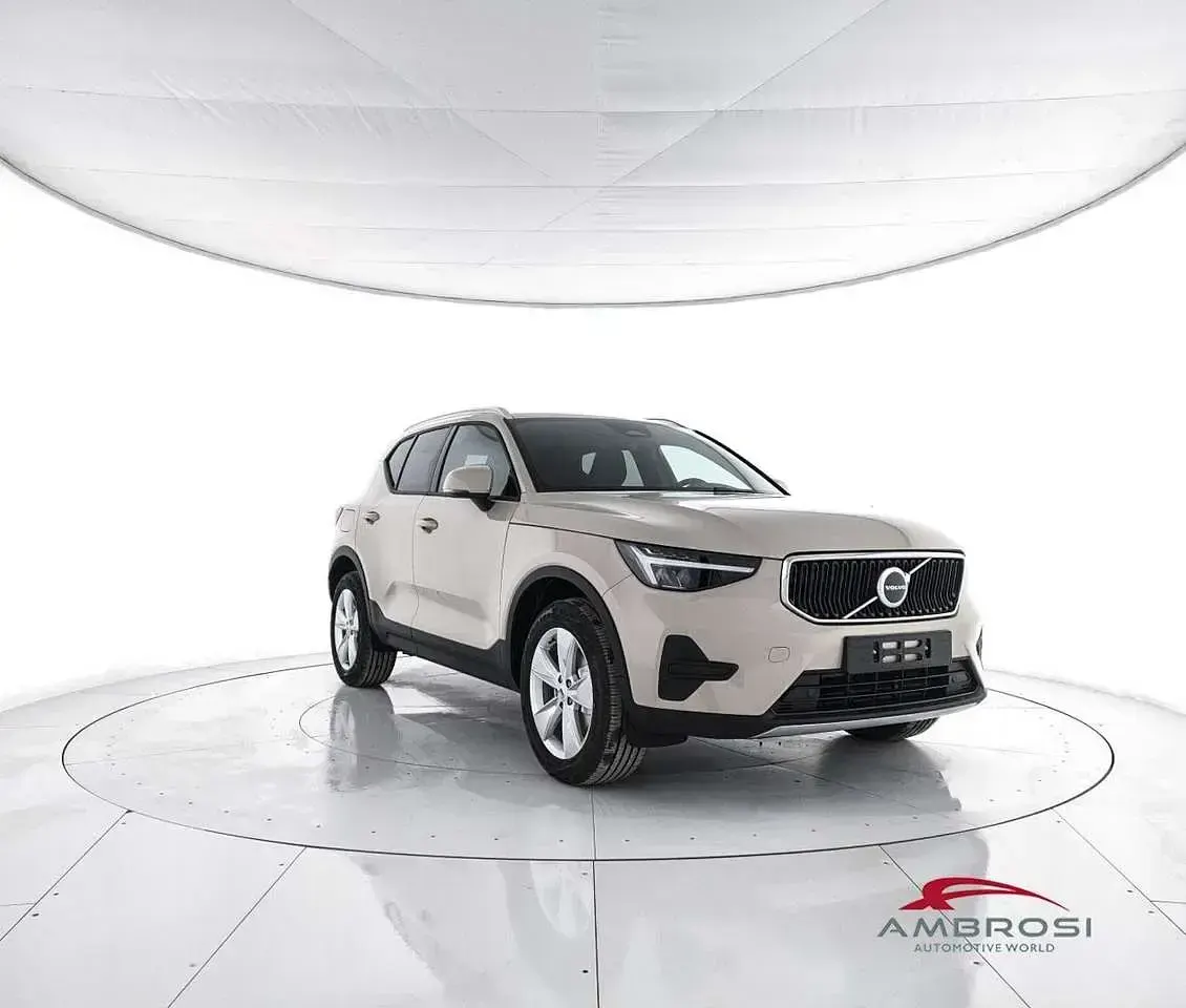 Nuova Volvo XC40 Core 163 CV (119 kW) 2026 Forest lake SUV
