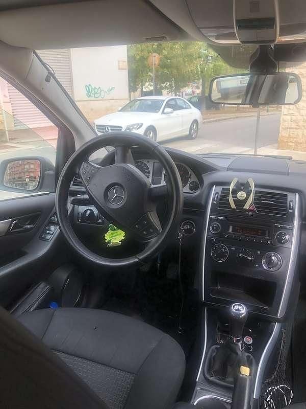 Usata Mercedes B180 109 CV (80 kW) 2010 Monovolume