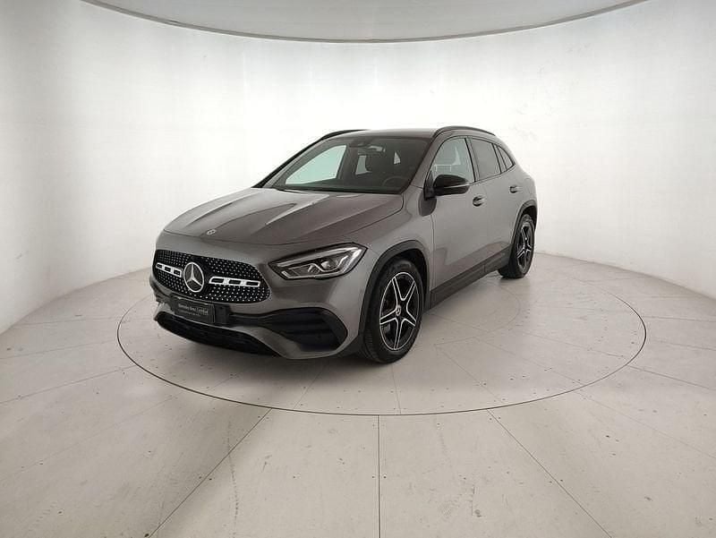 Grigio Usata 2022 Mercedes GLA200 Premium SUV | 32.700 € (Buon prezzo) - Immagine 1/4