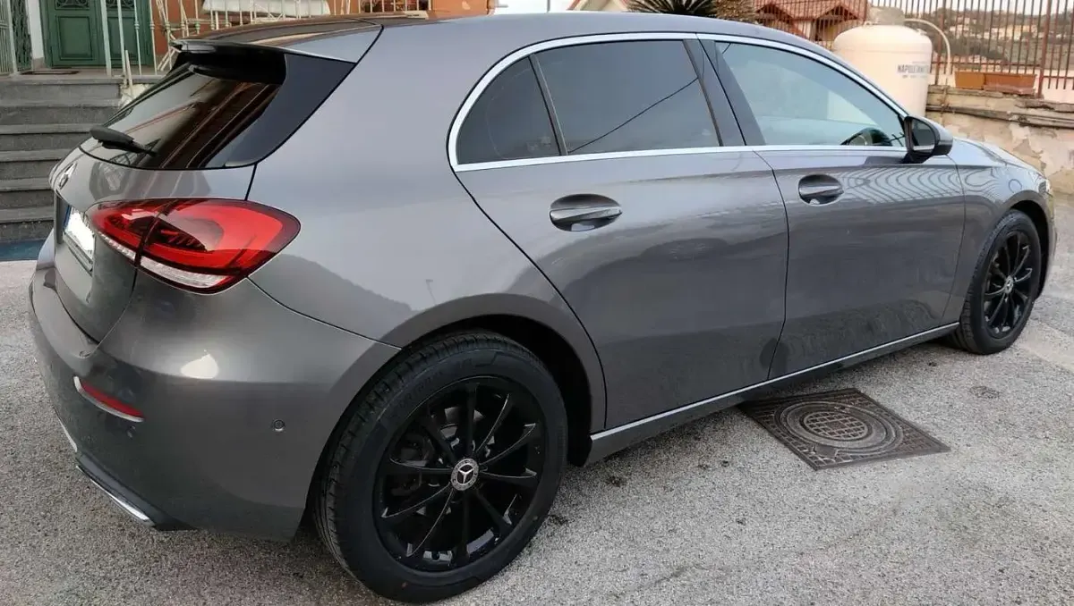 Usata Mercedes A180 116 CV (85 kW) 2020 Berlina
