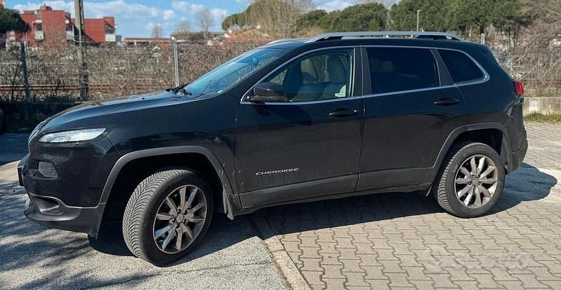 Usata Jeep Cherokee 200 CV (147 kW) 2015 Nero SUV