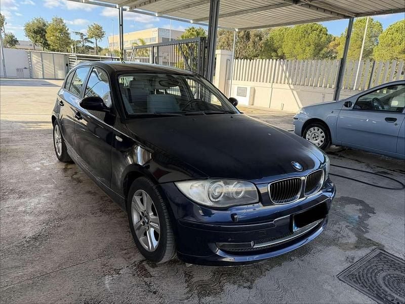 Blu Usata 2008 BMW 118 Utilitaria | 4500 € (Ottimo prezzo) - Immagine 1/4