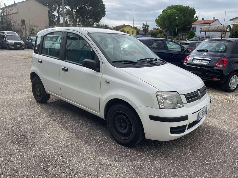 Usata Fiat Panda Dynamic 60 CV (44 kW) 2005 Bianco Utilitaria