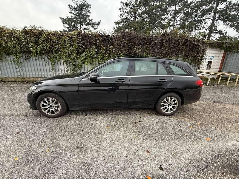 Usata Mercedes C220 Business 194 CV (142 kW) 2018 Nero Station wagon
