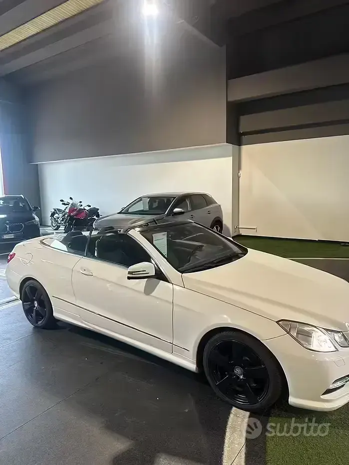 Usata Mercedes E220 170 CV (125 kW) 2013 Bianco Cabrio