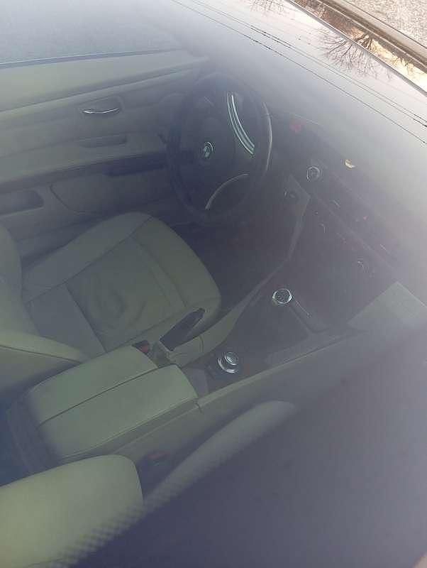 Usata BMW 330 272 CV (200 kW) 2007 Coupé