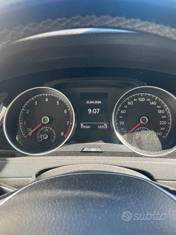 Usata VW Golf VII 110 CV (80 kW) 2015 Grigio Utilitaria
