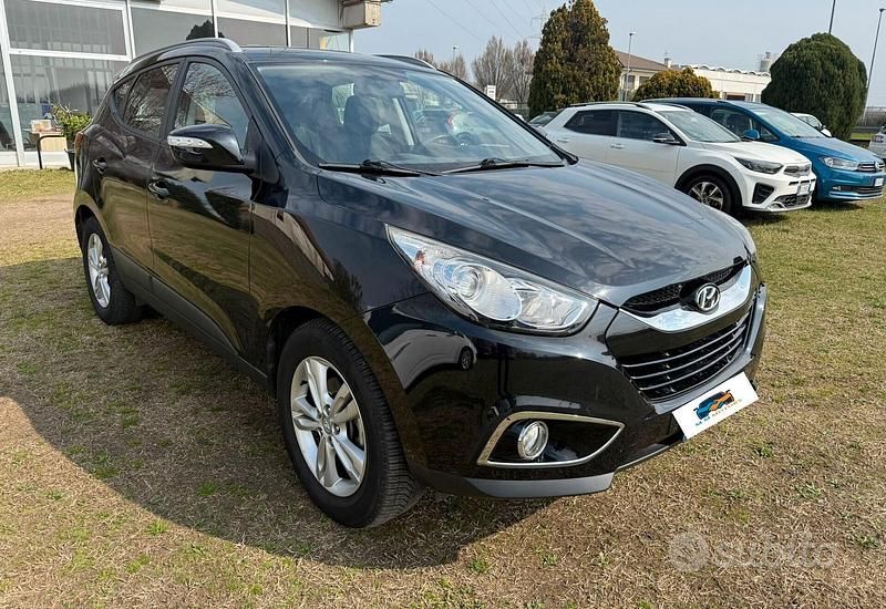 Usata Hyundai ix35 Comfort 135 CV (99 kW) 2011 Nero SUV