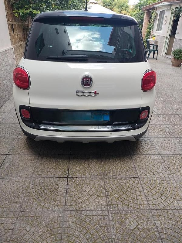 Bianco Usata 2016 Fiat 500L Trekking Monovolume | 7000 € (Buon prezzo) - Immagine 1/4