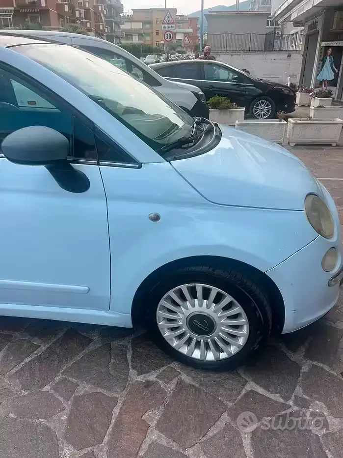 Usata Fiat 500 75 CV (55 kW) 2008 Bluazzurro Berlina