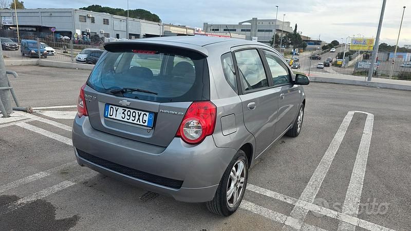 Usata Chevrolet Aveo 86 CV (63 kW) 2009 Grigio Utilitaria