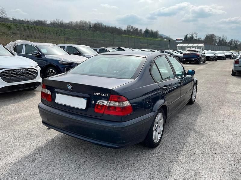 Usata BMW 320 149 CV (109 kW) 2002 Blu Berlina
