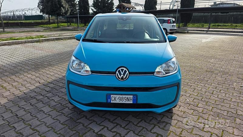 Usata VW up! Move 65 CV (47 kW) 2022 Blu Utilitaria