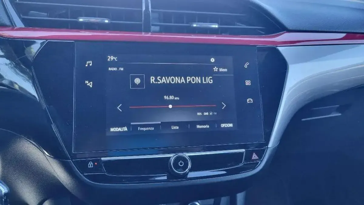 Usata Opel Corsa 102 CV (75 kW) 2023 Nero Utilitaria
