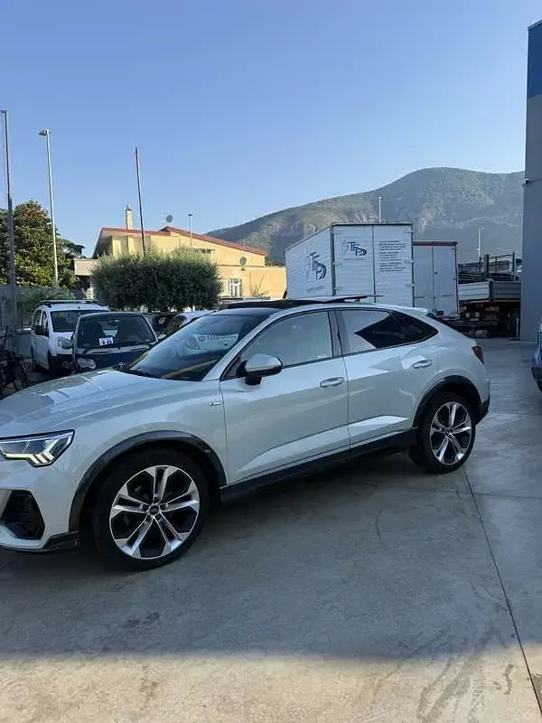Usata Audi Q3 Sportback S-Line 150 CV (110 kW) 2019 SUV