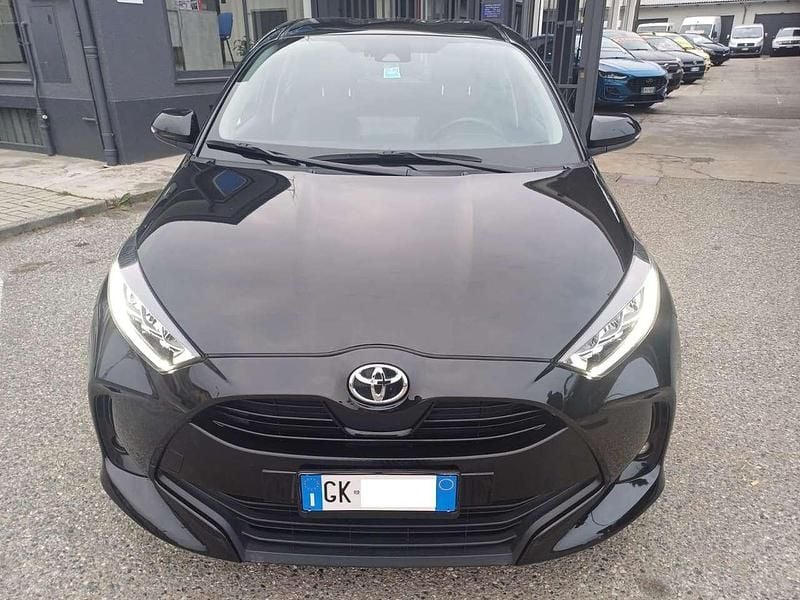 Usata Toyota Yaris Trend 72 CV (52 kW) 2022 Nero Utilitaria