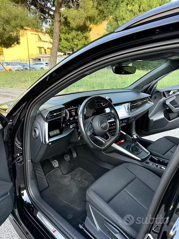 Begagnad Audi A3 S-Line 116 HK (85 kW) 2020 Svart Sedan