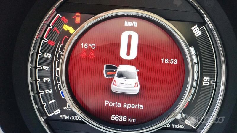 Usado Fiat 500 Dolcevita 69 CV (50 kW) 2024 Rojo Utilitario