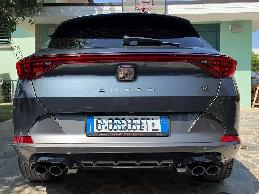 Usata Cupra Formentor VZ 310 CV (228 kW) 2023 Grigio SUV