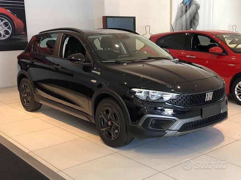 Nero Usata 2022 Fiat Tipo City Life Tre volumi | 12.450 € (Buon prezzo) - Immagine 1/4