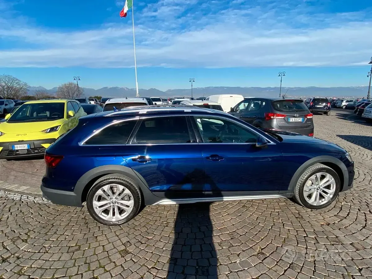 Usata Audi A4 Allroad Comfort 231 CV (169 kW) 2019 Blu/azzurro Station wagon