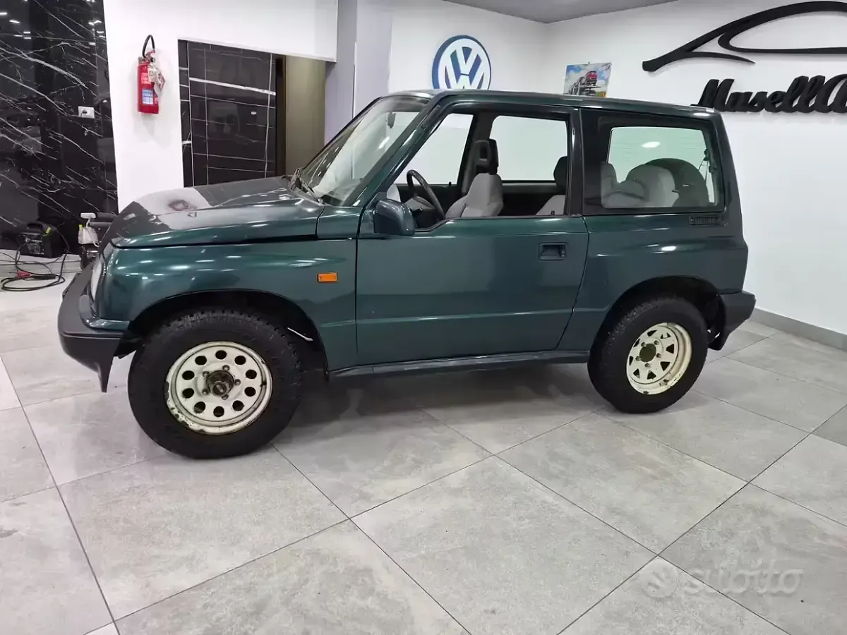 Usata Suzuki Vitara 96 CV (70 kW) 1997 Verde Station wagon