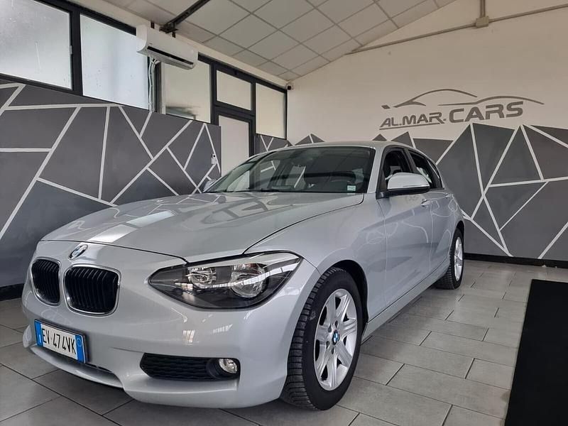 Usata BMW 114 95 CV (69 kW) 2013 Bianco Utilitaria